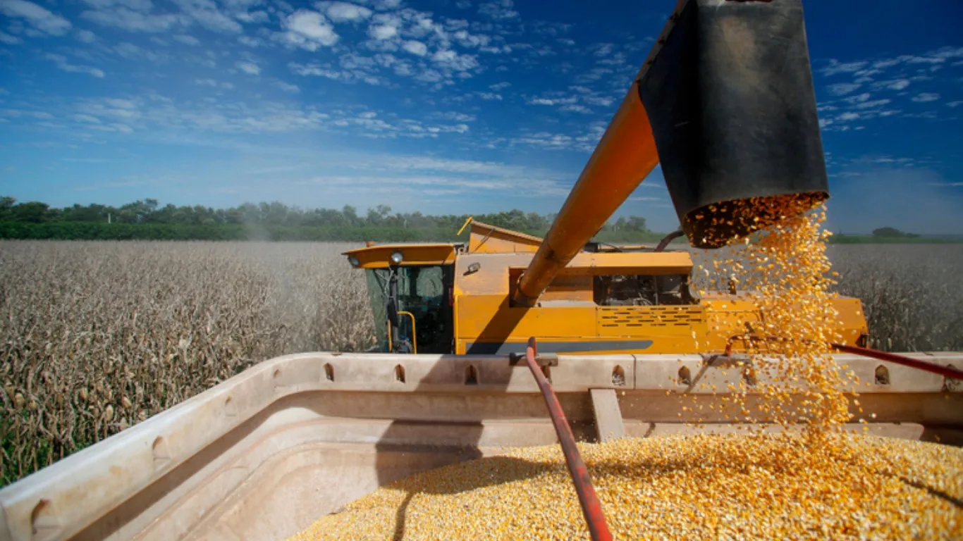 Crédito rural para a agricultura empresarial soma R$ 107,1 bilhões nos três primeiros meses da safra 2026/2027