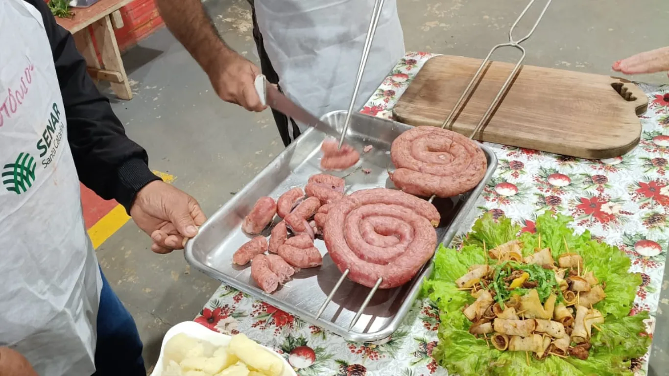 Costura e produção de alimentos integram cursos promovidos pelo Sindicato Rural